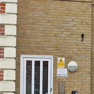 Apartment Very Two Bedroom In, London