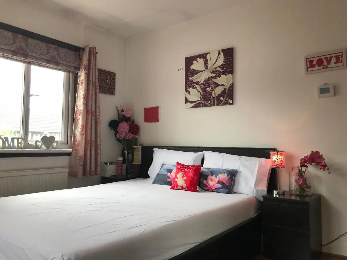 Spacious House 15Min To Canary Wharf/O2/Excel/Central London