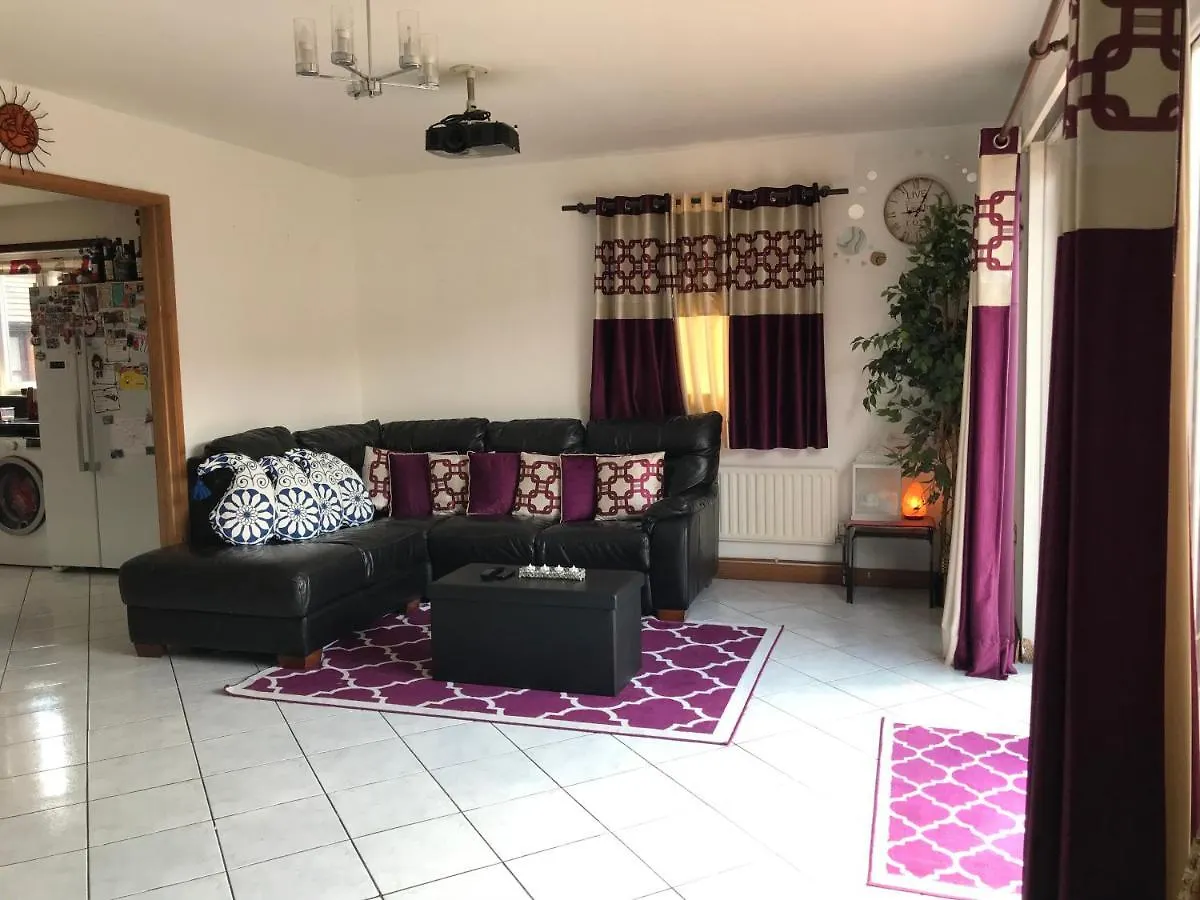 Spacious House 15Min To Canary Wharf/O2/Excel/Central London 0*,  United Kingdom