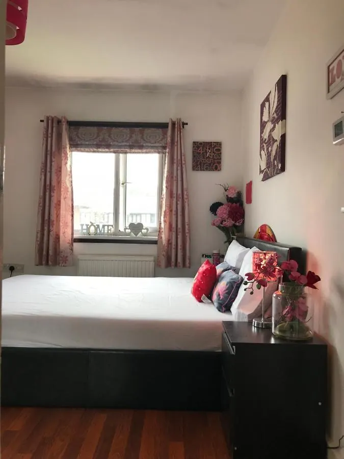 Holiday home Spacious House 15Min To Canary Wharf/O2/Excel/Central London